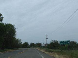 At Turlock Road (Merced County J-17), California 59 curves south toward Merced. Turn right for J-17/Turlock Road west to Turlock on the California 99 freeway corridor.
