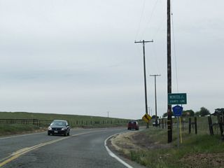 CR J-59 leaves Stanislaus County and next enters Merced County.