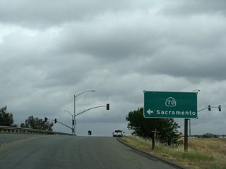 Erie Road connects Lindhurst Avenue with the southbound entrance ramp for SR 70 south to Sacramento.