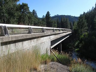 The Grizzly Creek bridge is relatively unremarkable. California 70 was realigned to a straighter and faster alignment north of here.