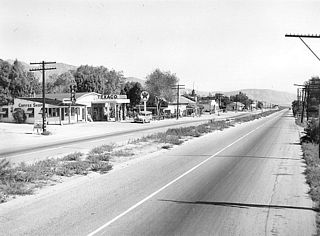 Historic highway photo showing eastbound U.S. 99-70-60 at the unincoporated community of Cabazon. Cabazon lies south of I-10 by Exit 106.