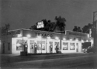 The Bridgehaven Cafe along U.S. 60/70 on Whitewater Cutoff Road at night.