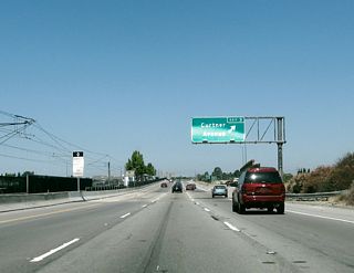 Northbound California 87 (Guadalupe Parkway) reaches Exit 3, Curtner Avenue. Another light rail station is located in the median at this interchange.