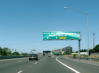Northbound California 87 reaches Exit 8, Airport Parkway to Norman Y. Mineta San Jose International Airport. The final two exits along California 87 north are Exit 9A, North First Street and Exit 9B, U.S. 101 (Bayshore Freeway) north.