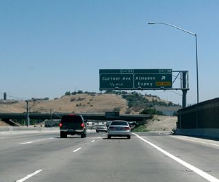 Southbound California 87 (Guadalupe Parkway) reaches Exit 3B to Santa Clara County Route G-8 (Almaden Expressway).