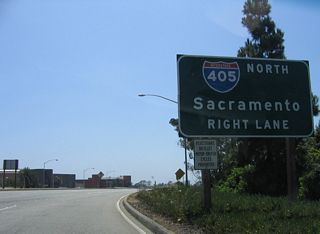 Skipping ahead to the brief Marina Freeway segment in Culver City, westbound California 90 (Marina Freeway) leaves Slauson Avenue and approaches Exit 2, Interstate 405 (San Diego Freeway) north to Sacramento and Bakersfield.