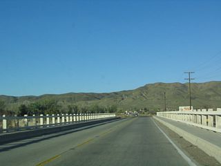 Built in the early 1930s, the Mojave River Bridge along old U.S. 91e remains largely unchanged since it was constructed.