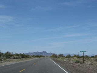 Northbound U.S. 95 passes by King River Road, Twin Palms Drive, Paradise Lane, and Aha Quin Drive. The last road connects with the Aha Quin Resort.