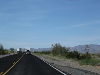 Reassurance marker posted northbound at Vidal Valley.