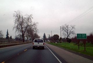 California 99 enters the city of Live Oak, which had a population of 8,392 as of the 2010 Census and was incorporated on January 22, 1947.