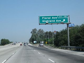 Northbound California 99 (Golden State Highway) reaches Exit 118, Floral Avenue east to Selma, Floral Avenue west to Selma Airport and California 41, California 43 (Highland Avenue) south to Hanford, and Highland Avenue north to Old U.S. 99/Golden State Boulevard and Dinuba Avenue.