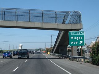 Northbound California 99 reaches Exit 237A, Milgen Avenue.