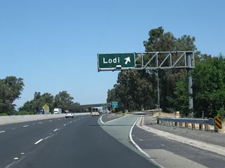Northbound California 99 meets Exit 264A, California 99 Business (Cherokee Lane) north. The business loop follows Cherokee Lane through Lodi, which was the original path of U.S. 99 through the city. The business route through Lodi (like the Stockton loop) is sparsely signed.