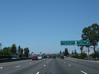 Northbound California 99 meets Exit 293A, Florin Road east at this cloverleaf interchange. The next exit is Exit 293B, Florin Road west. Taking Florin Road east will take motorists to California 16 en route to the Sierra Nevada foothills, while westbound Florin Road travels west to meet Interstate 5 at Exit 513.