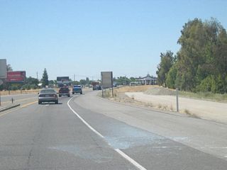 Soon thereafter, the California 99 freeway again comes to an end, and the two northbound lanes merge into one lane.