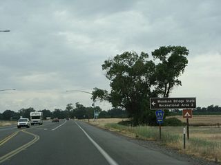 A Tehama County Route A-9 trailblazer is posted shortly thereafter. CR A-9 travels between California 99 and Interstate 5 in the Sacramento Valley.