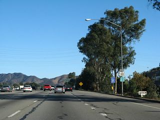 Confirming markers for U.S. 101/SR 23 posted southbound after the entrance ramp from Hampshire Road.