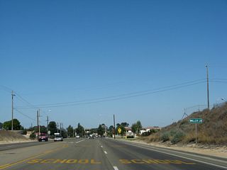 Waller Lane provides a cutoff from Santa Maria Way north to SR 135 (Orcult Expressway) south.