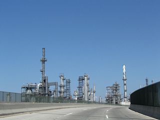 SR 103 runs between a large oil refinery on the north side of the Terminal Island Freeway and more port-related industrial areas to the south.
