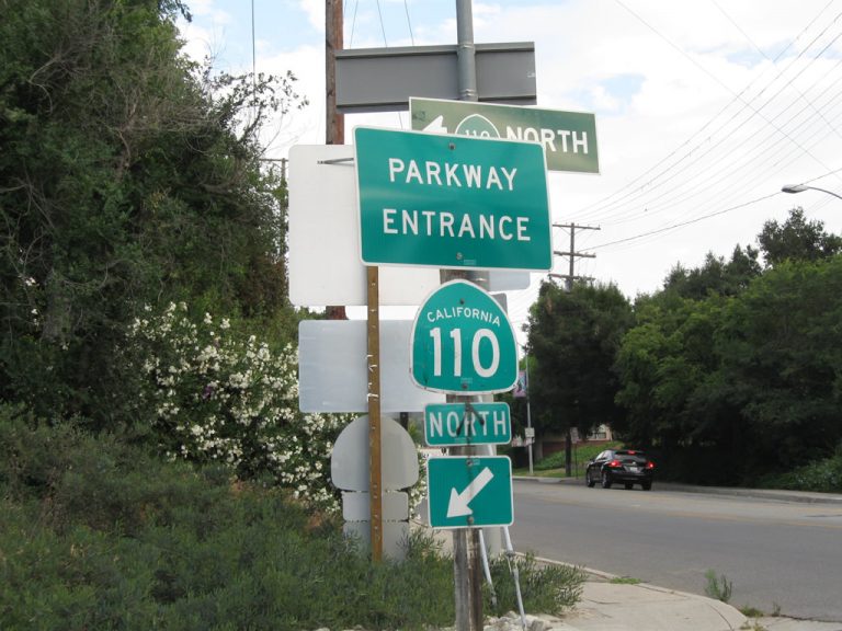 SR 110 Parkway Entrance sign