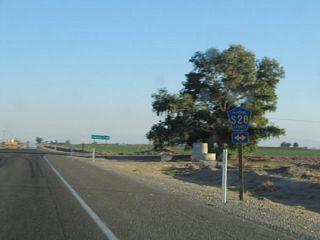A major intersection along southbound California 115 is with Imperial County S-28, Worthington Road. Use Imperial County S-28 west to the city of Imperial.