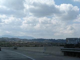 The section of California 118 between Princeton Avenue and Los Angeles Avenue was built in 1993, the last segment of Simi Valley Freeway to open to traffic.