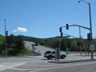 At the bottom of the ramp for Exit 18B is a traffic signal. Turn right here for California 23 north and California 118 west along Los Angeles Avenue.
