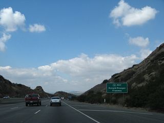 A reassurance sign advises that California 118 is the Ronald Reagan Freeway, similar to ones found closer to the Interstate 5 and Interstate 405 interchanges in Los Angeles.