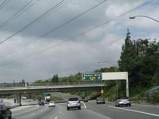 Westbound California 118 (Ronald Reagan [Simi Valley] Freeway) reaches Exit 40A, Balboa Avenue.