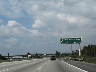 Immediately thereafter, westbound California 118 (Simi Valley / Ronald Reagan Freeway) reaches Exit 42A, former California 7/Sepulveda Boulevard.