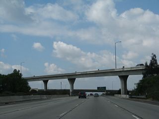 This flyover ramp carries traffic from California 118 (Simi Valley / Ronald Reagan Freeway) west to Interstate 5 (Golden State Freeway) south.