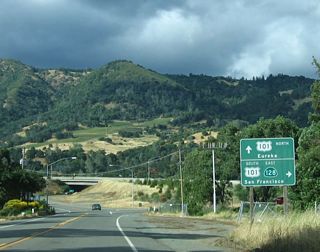A parclo interchange joins U.S. 101 Business/SR 128 (Redwood Highway). SR 128 overlaps with U.S. 101 south to Geyserville.