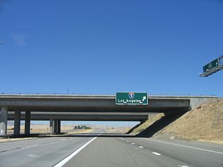 Shortly thereafter, California 132 west meets Exit 4B, Interstate 5 (Westside Highway) south to Los Angeles. Continue straight ahead to Chrisman Road north to Tracy and Interstate 580 west to San Francisco.
