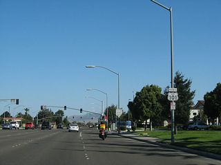 The first shield for U.S. 101 Business precedes McCoy Lane along SR 135 (Broadway) north.
