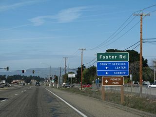 Northbound California 135 (Orcutt Expressway) approaches Foster Road at this traffic signal. The freeway ends at this point (although the northern end of the freeway may change if an intersection with the Union Valley Parkway is built once the parkway extension is completed in 2012).