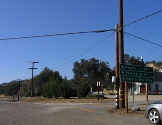 White River Road branches northwest from SR 155 to Porterville, which is 40 miles away via Jack Ranch Road north, Parker Pass Road north, Great Western Divide Highway and SR 190 west. SR 155 arcs westard from Glennville to Linns Valley on the 36 miles leading to Delano.