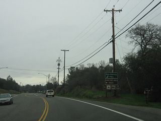 California 162 shifts from Olive Highway onto Oroville-Quincy Highway. The remainder of the route east to the state recreation area follows Oroville-Quincy Highway.
