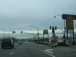 Westbound California 162 approaches California 70 Business (Myers Street) north. Unfortunately, the intersection with California 70 Business is unsigned from this direction. Ahead, California 70 Business will merge onto California 162 (Oroville Dam Boulevard) west.