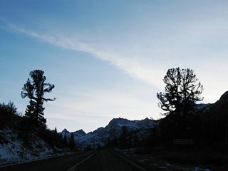 The next right turn from California 168 west connects to North Lake.