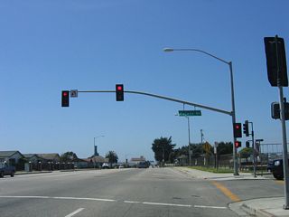 After the interchange with California 156, northbound California 183 meets Pajaro Street at this traffic signal.