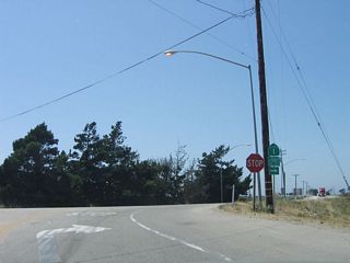 California 183 ends at California 1. All traffic must turn right onto California 1 north.