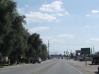 Southbound California 184 (Morning Drive) approaches Mills Drive and Breckenridge Road.
