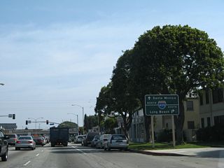 Turn right from Venice Boulevard north onto Sawtella Boulevard to access Interstate 405 south.