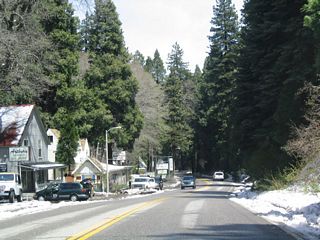 SR 189 turns south into Daley Canyon before turning northward through Agua Fria.