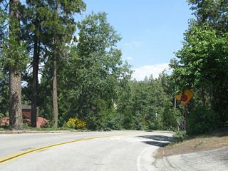 Removed by 2021, this stop ahead sign was the first indication of the forthcoming intersection with State Route 173.