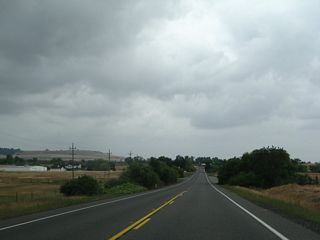 California 191 sees this final straight stretch before reaching the junction with California 70.