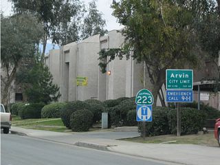 Arvin, the only town along the entire route of California 223, hosts 12,956 residents, situated in this southeastern corner of the Central Valley in the shadow of Bear Mountain.