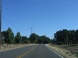 Southbound California 229 enters the unincorporated community of Creston, which is home to 98 people and sits at an elevation of 1,110 feet. No motorist services are available in Creston.