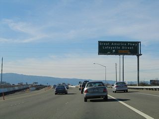 Westbound California 237 reaches Exit 6, Great America Parkway and Lafayette Street.