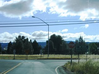 SR 253 (Boonville-Ukiah Road) crosses over Pine Ridge to meet U.S. 101 at the south end of Ukiah. SR 253 ties into S State Street at the entrance ramp for U.S. 101 south. SR 253 makes an unmarked turn northward on S State Street (unsigned U.S. 101 Business) to connect with the northbound entrance ramp for U.S. 101.